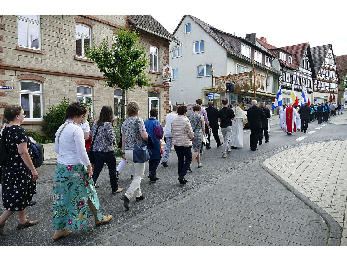 Bittprozession am Pfingstmontag (Foto: Karl-Franz Thiede)